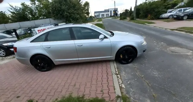 AUDI A6 2.4 Multitronic