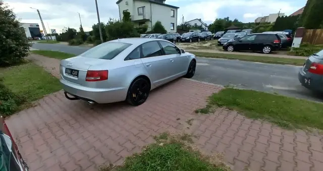AUDI A6 2.4 Multitronic