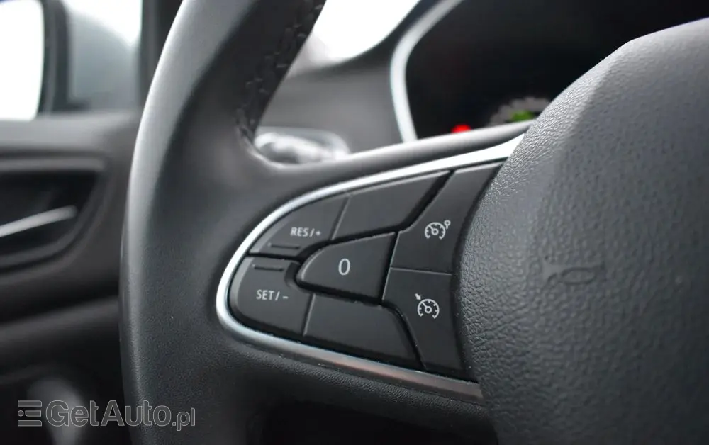 RENAULT Megane 1.3 TCe FAP Intens EDC