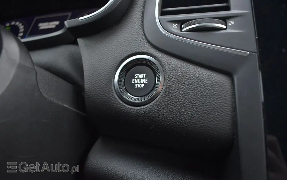 RENAULT Megane 1.3 TCe FAP Intens EDC