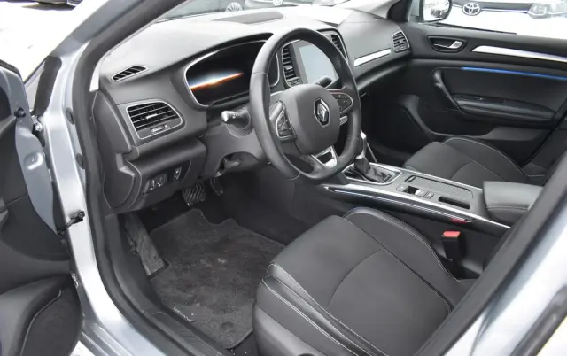 RENAULT Megane 1.3 TCe FAP Intens EDC