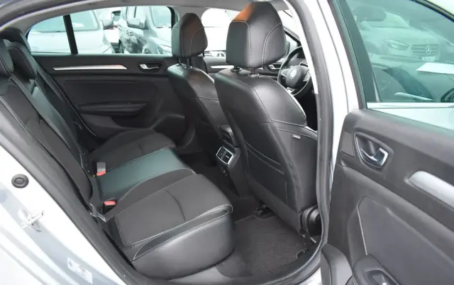 RENAULT Megane 1.3 TCe FAP Intens EDC