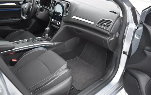 RENAULT Megane 1.3 TCe FAP Intens EDC