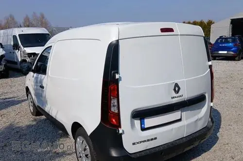 RENAULT Express 