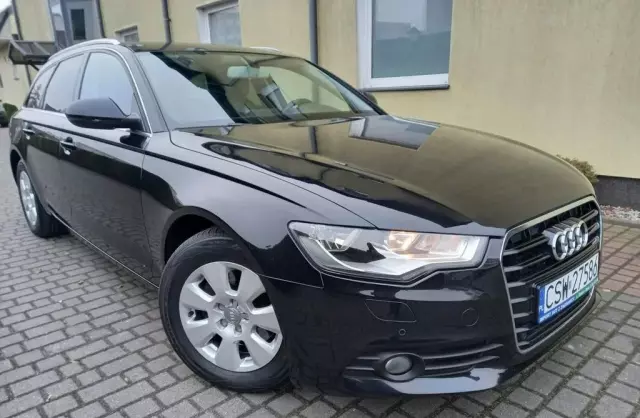 AUDI A6 