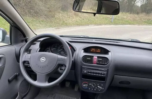 OPEL Corsa 