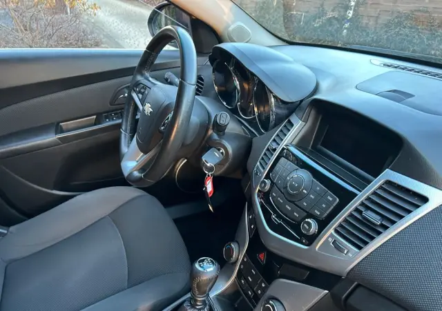 CHEVROLET Cruze 1.8 LTZ