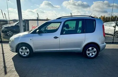 SKODA Roomster 