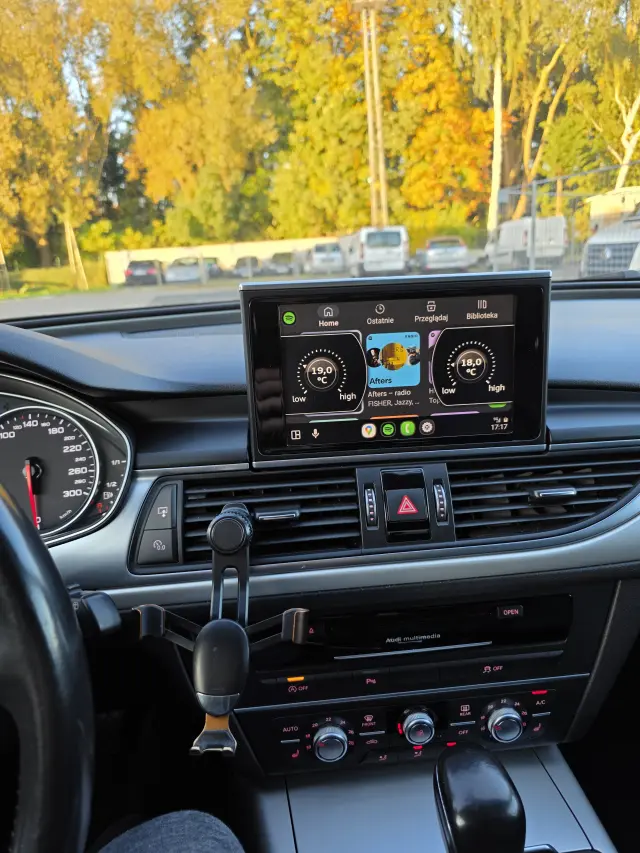 AUDI A6 Avant S tronic