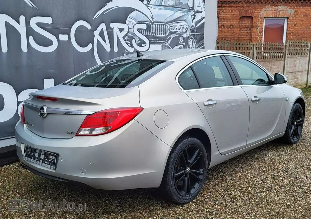OPEL Insignia 