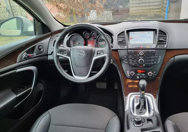OPEL Insignia 