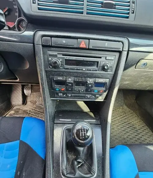 AUDI A4 
