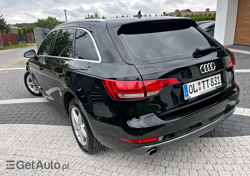 AUDI A4 Avant 2.0 TDI ultra S tronic sport