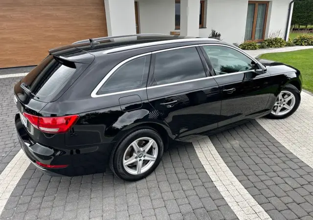 AUDI A4 Avant 2.0 TDI ultra S tronic sport
