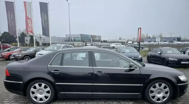 VOLKSWAGEN Phaeton 