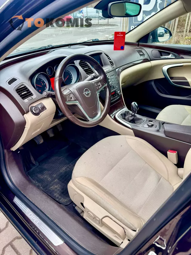 OPEL Insignia 