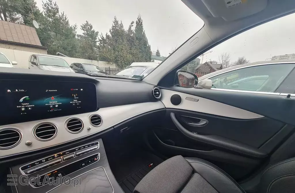 MERCEDES-BENZ Klasa E E 200 (197 KM) MHEV G-TRONIC