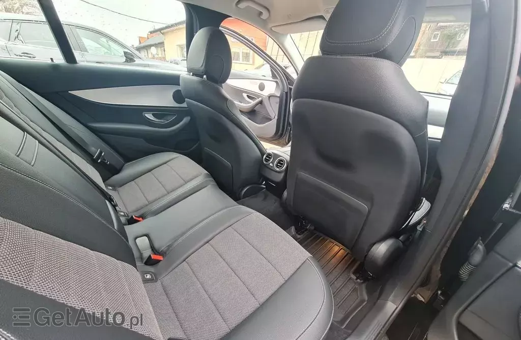 MERCEDES-BENZ Klasa E E 200 (197 KM) MHEV G-TRONIC
