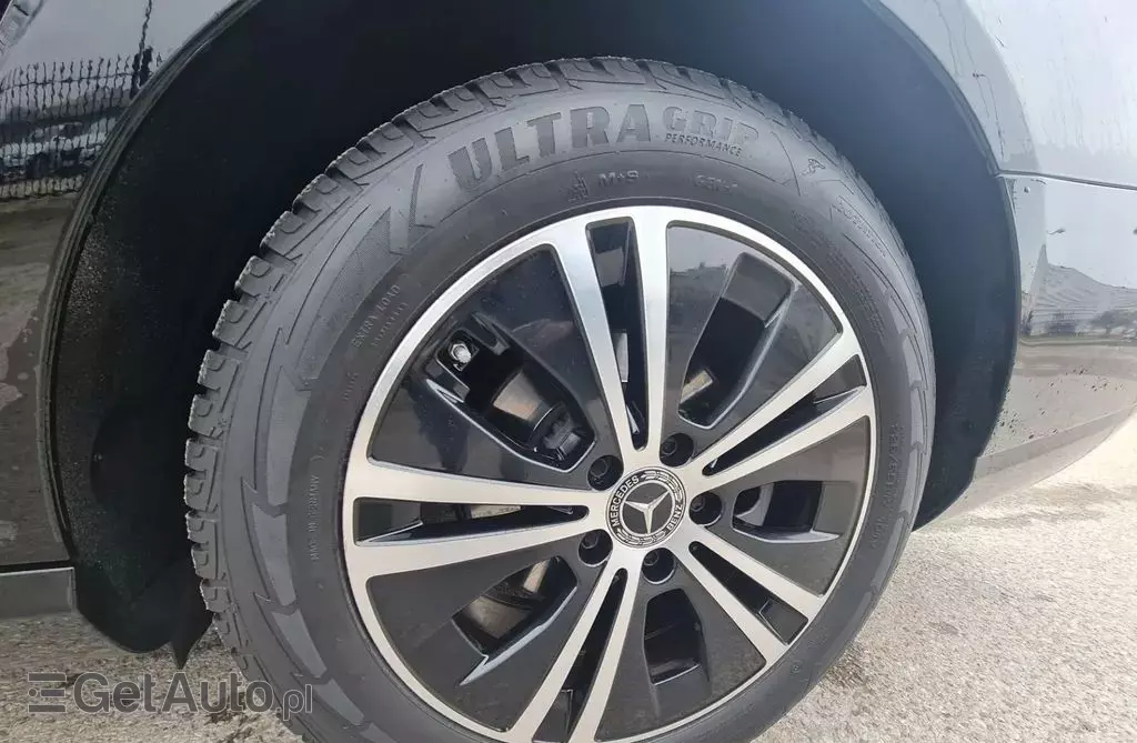 MERCEDES-BENZ Klasa E E 200 (197 KM) MHEV G-TRONIC