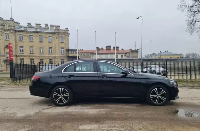 MERCEDES-BENZ Klasa E E 200 (197 KM) MHEV G-TRONIC