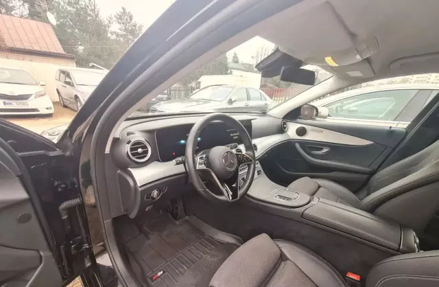 MERCEDES-BENZ Klasa E E 200 (197 KM) MHEV G-TRONIC