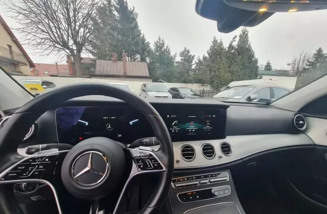 MERCEDES-BENZ Klasa E E 200 (197 KM) MHEV G-TRONIC