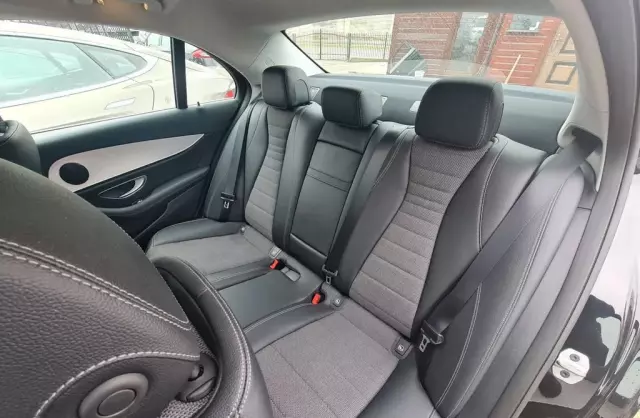 MERCEDES-BENZ Klasa E E 200 (197 KM) MHEV G-TRONIC