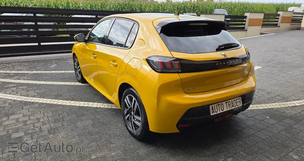PEUGEOT 208 PureTech 100 Allure