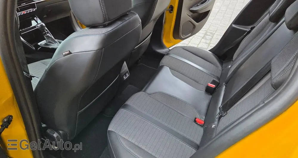 PEUGEOT 208 PureTech 100 Allure