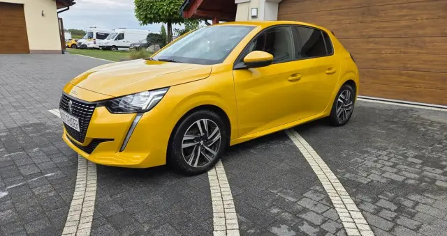 PEUGEOT 208 PureTech 100 Allure