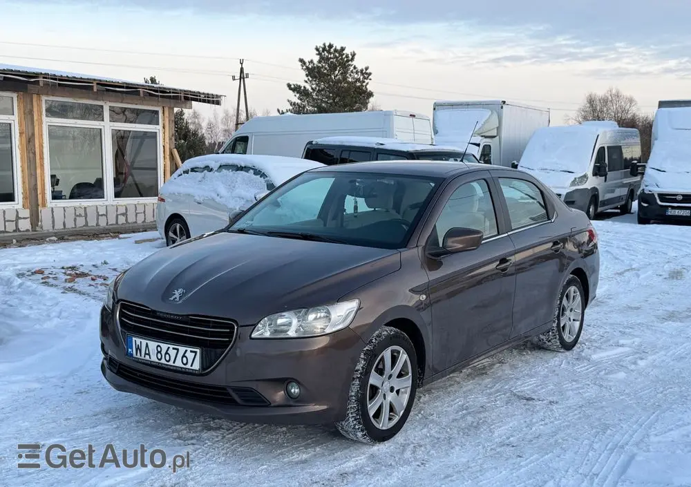 PEUGEOT 301 1.2 VTi/Pure Tech Allure