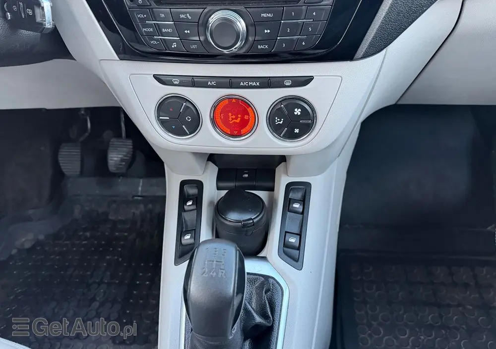 PEUGEOT 301 1.2 VTi/Pure Tech Allure