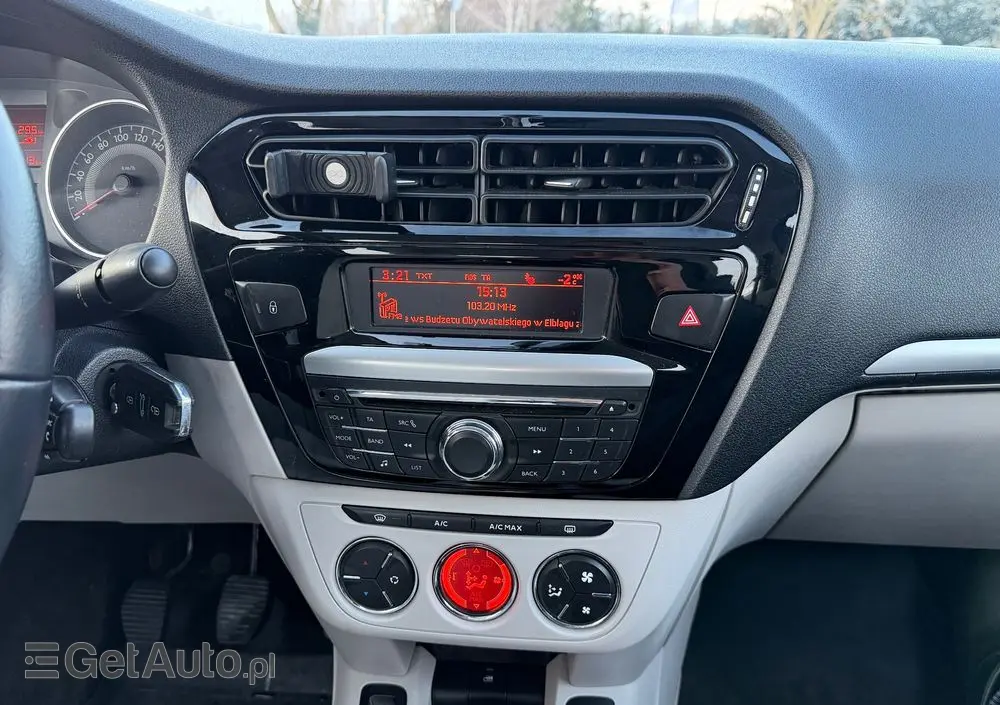 PEUGEOT 301 1.2 VTi/Pure Tech Allure