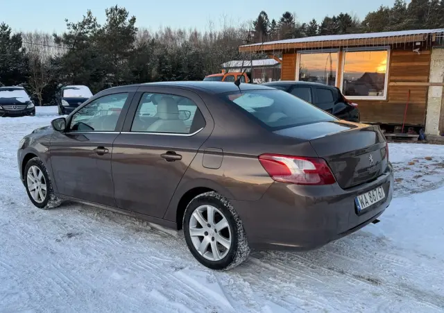 PEUGEOT 301 1.2 VTi/Pure Tech Allure