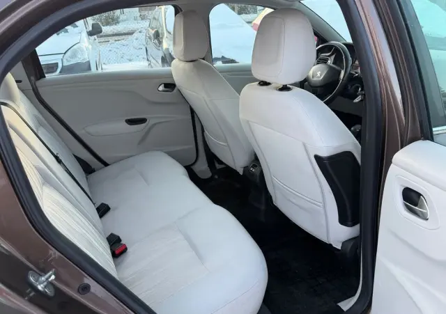 PEUGEOT 301 1.2 VTi/Pure Tech Allure