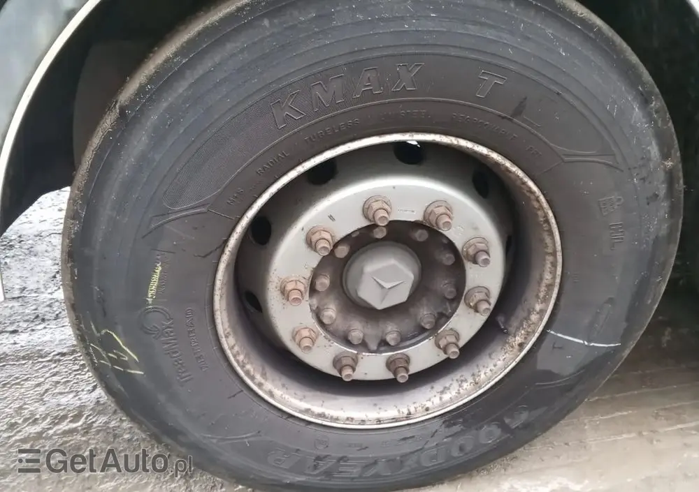 FRUEHAUF TRAILER/FURGON/KONTENER -IGEALNY TEŻ NA MAGAZYN/MOCNA PODŁOGA -FRANCJA 