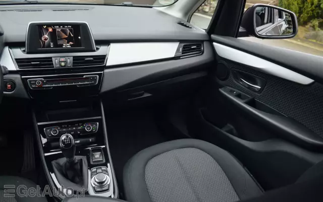 BMW Seria 2 216d Active Tourer