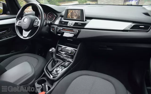 BMW Seria 2 216d Active Tourer