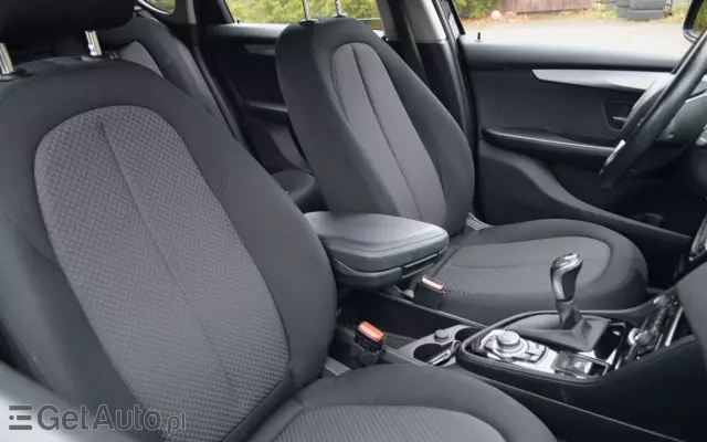 BMW Seria 2 216d Active Tourer
