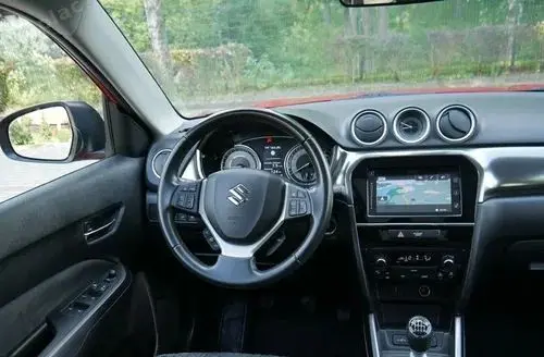 SUZUKI Vitara 
