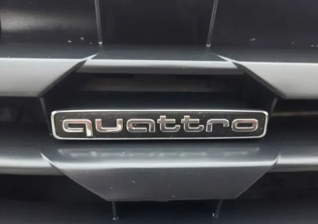 AUDI Q2 2.0 TDI Quattro Sport S tronic