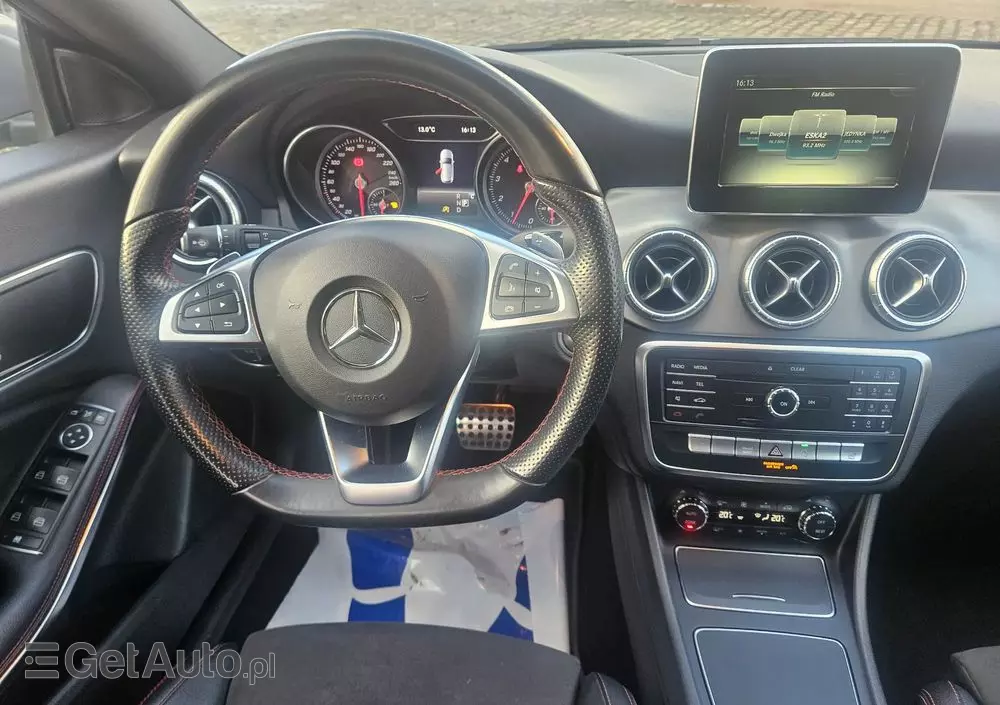 MERCEDES-BENZ CLA Shooting Brake 180 7G-DCT