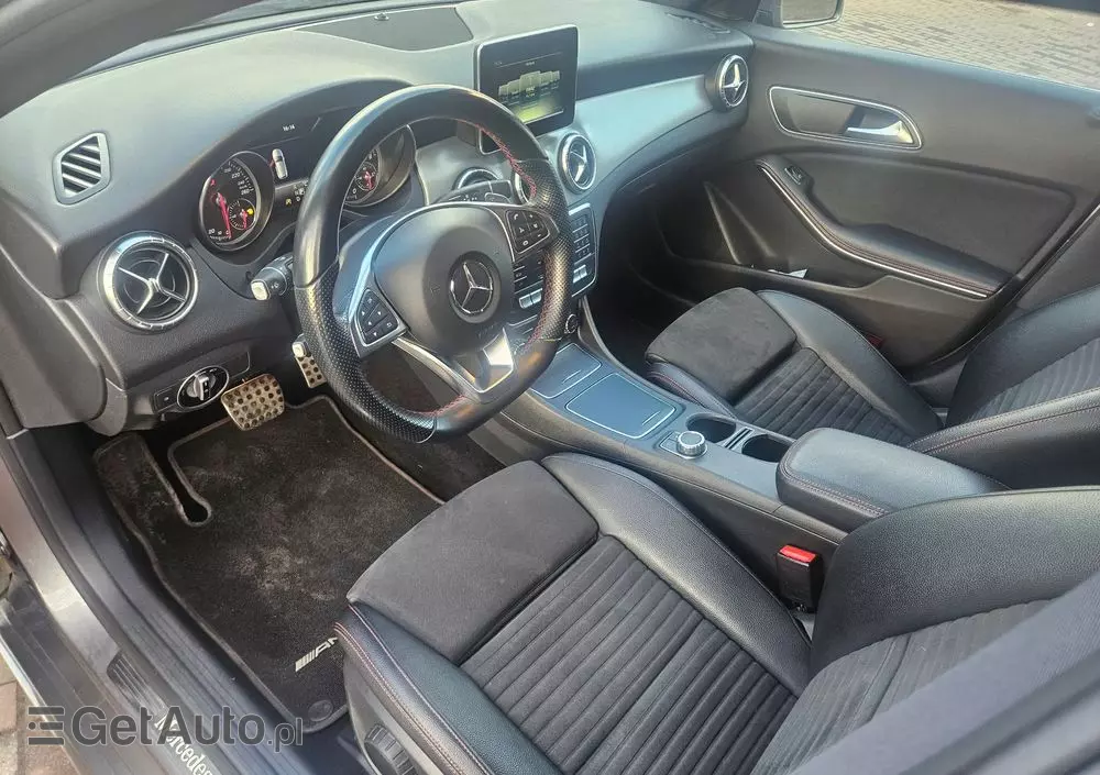 MERCEDES-BENZ CLA Shooting Brake 180 7G-DCT