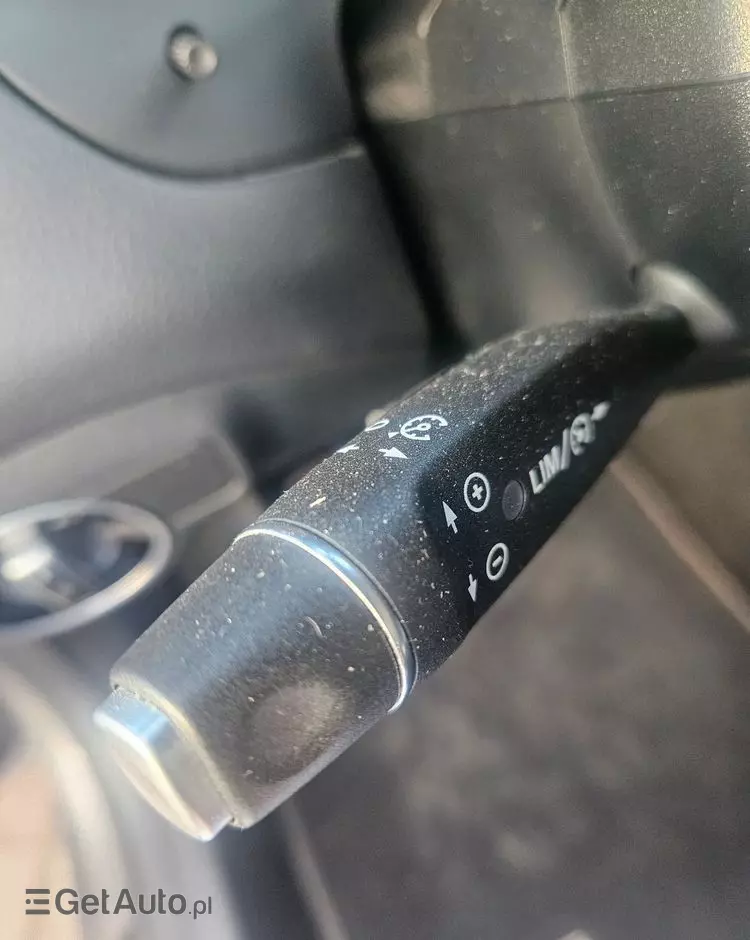 MERCEDES-BENZ CLA Shooting Brake 180 7G-DCT