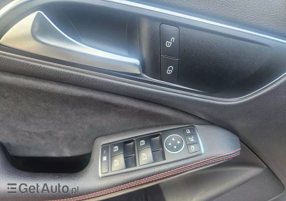 MERCEDES-BENZ CLA Shooting Brake 180 7G-DCT