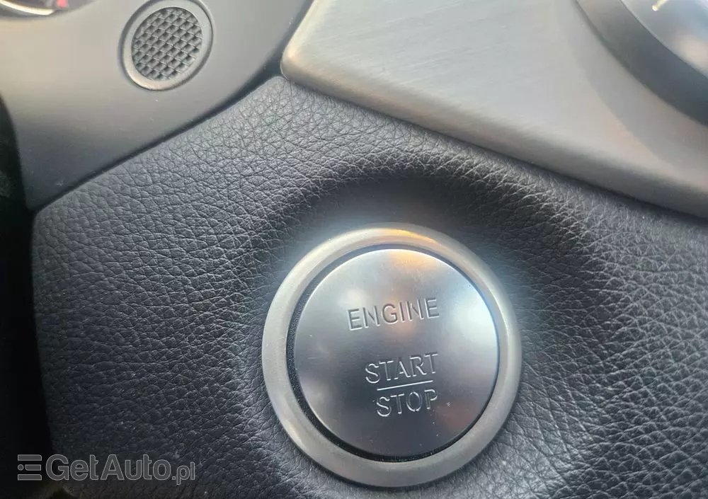 MERCEDES-BENZ CLA Shooting Brake 180 7G-DCT