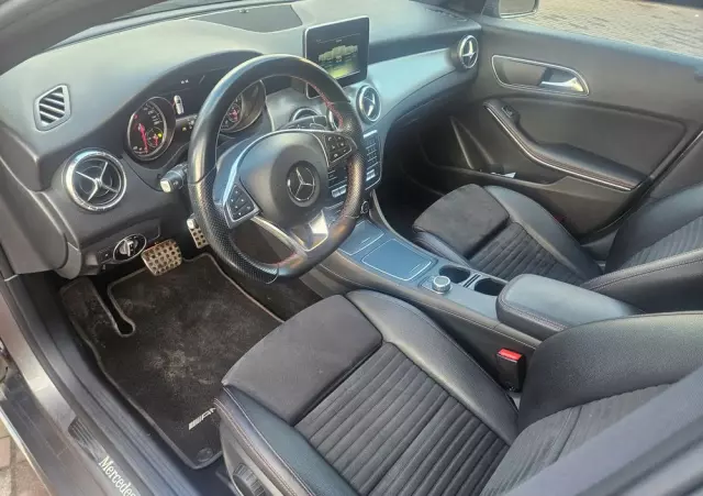 MERCEDES-BENZ CLA Shooting Brake 180 7G-DCT