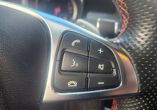 MERCEDES-BENZ CLA Shooting Brake 180 7G-DCT