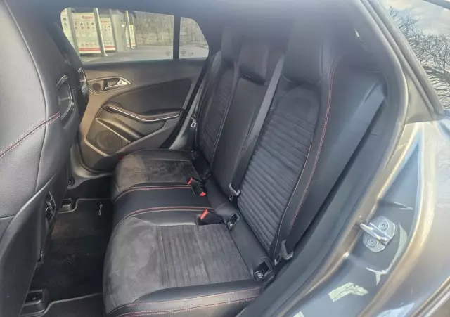 MERCEDES-BENZ CLA Shooting Brake 180 7G-DCT