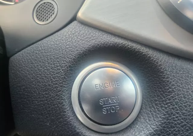 MERCEDES-BENZ CLA Shooting Brake 180 7G-DCT